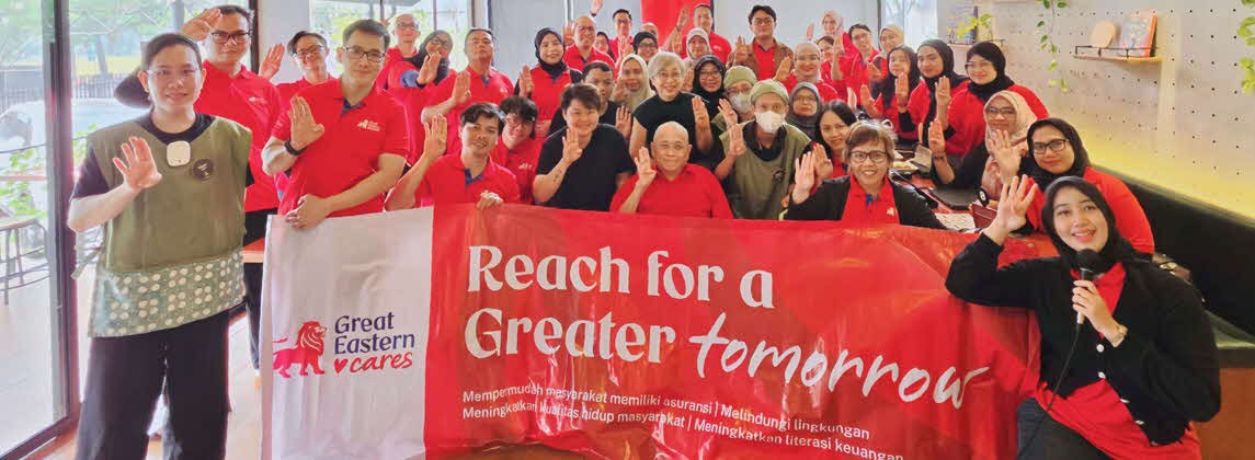 Rayakan Semangat Berbagi melalui Christmas Charity