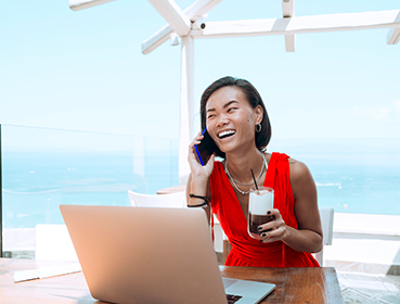 Financial planning tips for Singaporeans thinking of working overseas