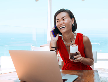 Financial planning tips for Singaporeans thinking of working overseas